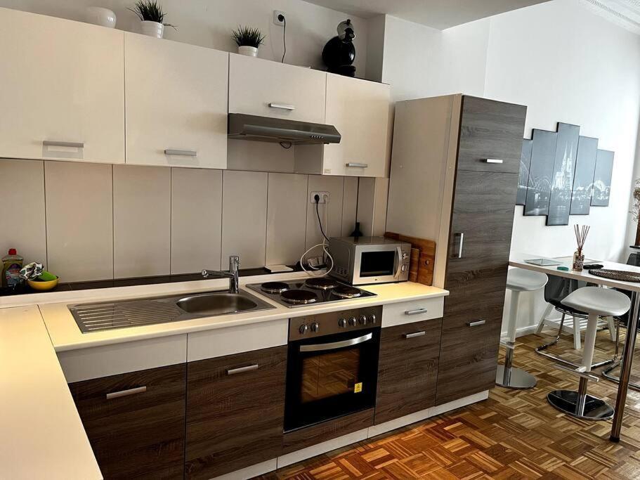 Exklusive Wohnung Mitten Im Schoensten Viertel BRE Exteriör bild